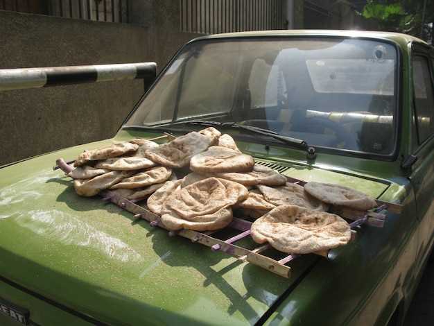 Identifying Valuable Classic Car Memorabilia