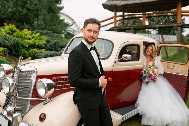Coordinating Vintage Car Arrivals with Your Wedding Schedule